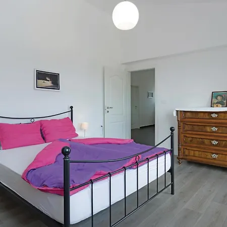 Awesome In With Wifi Apartment *